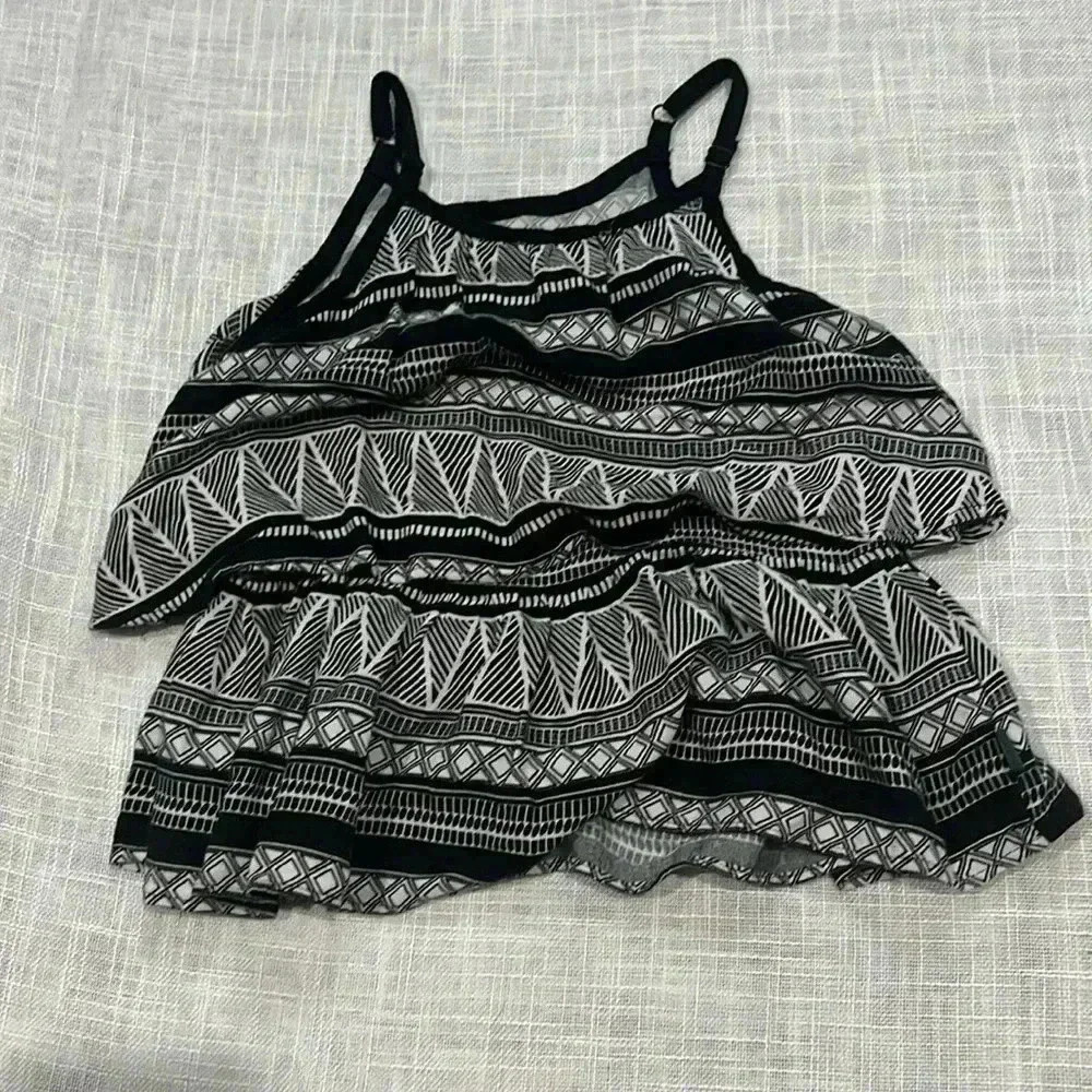 DKNY girls ruffle tank size 6